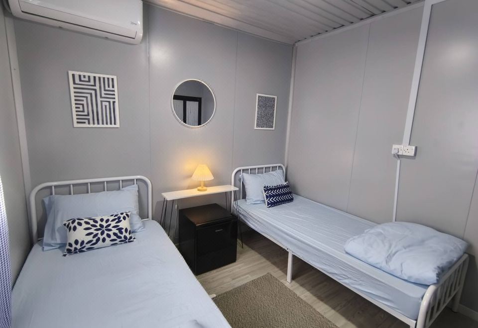 小屋， 1 间卧室， 阳台