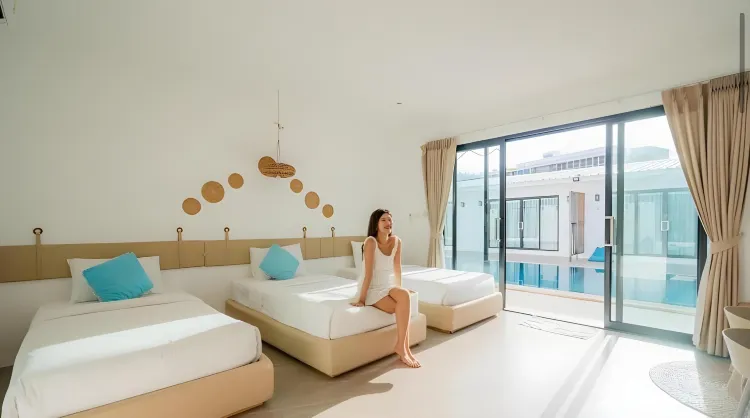 ห้องดีลักซ์ พร้อมทางลงสระว่ายน้ำ