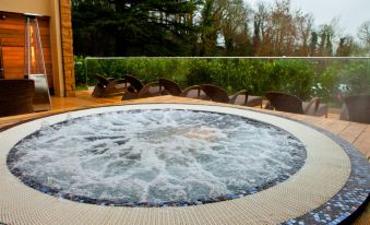 DoubleTree by Hilton Bristol South - Cadbury House - Housity