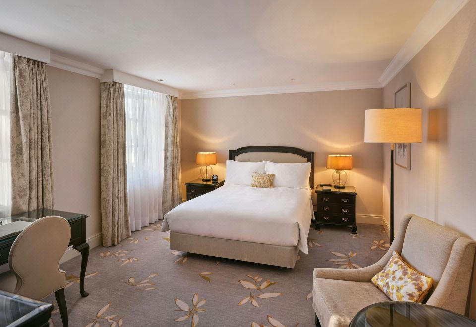 JW Marriott Grosvenor House LondonDeluxe Queen Room