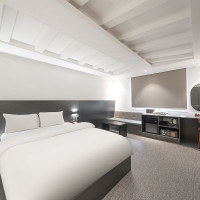 Standard Double B (All Room Have Hotel-Style Luxury Bedding, Luxury Mattress) Top Hotel Promo Code