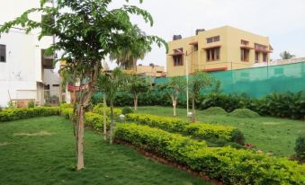 Hotel Rajsangam International - Housity