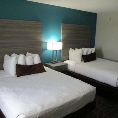 2 Queen Beds, Non-Smoking, Microwave and Refrigerator, 40 Inch Led Television, High Speed Internet Access