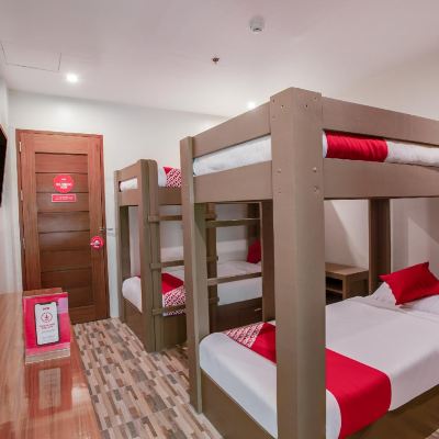 4-Bed Mixed Dormitory Room OYO 421 Deck 360 Dormitel Promo Code