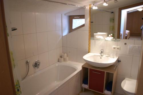 一卧室公寓（带阳台）