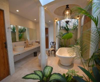 Four-Bedroom Villa with Private Pool Villa Casabianca Promo Code