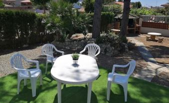House with 3 Bedrooms in Cunit, with Enclosed Garden and Wifi Near the Beach