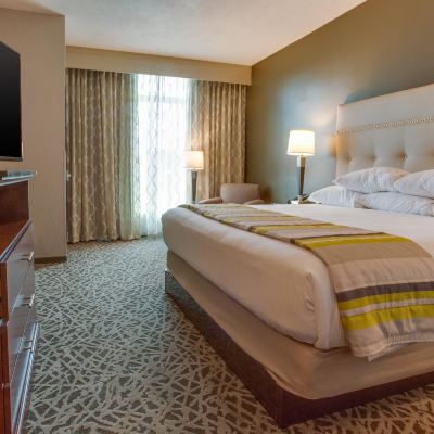 King Suite with Sofa Bed-Hearing Accessible Drury Inn & Suites Cleveland Beachwood Promo Code