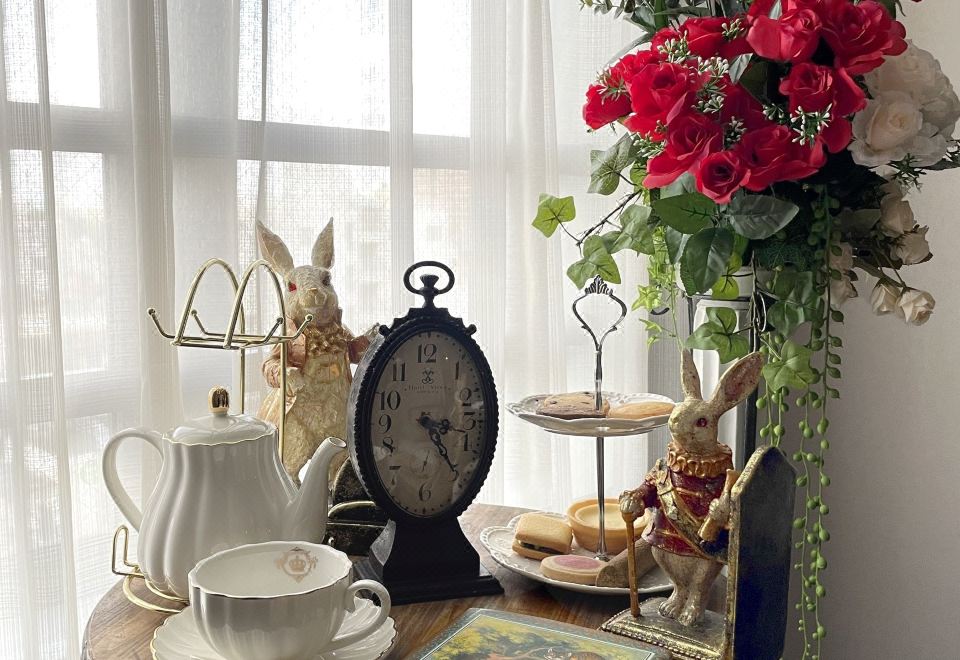 Hotel Coco Grand KitasenjuDeluxe Suite Single Room, Non-Smoking (Alice In Wonderland Room-Single Occupancy)