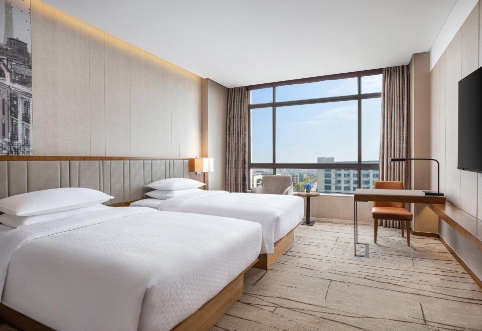 Four Points by Sheraton Shanghai KangqiaoExecutive 2-bed Room