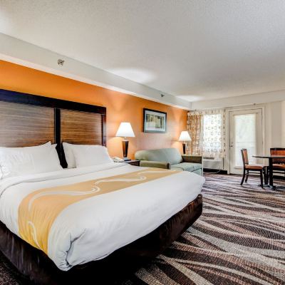 Accessible King Room Quality Inn Creekside - Downtown Gatlinburg Promo Code