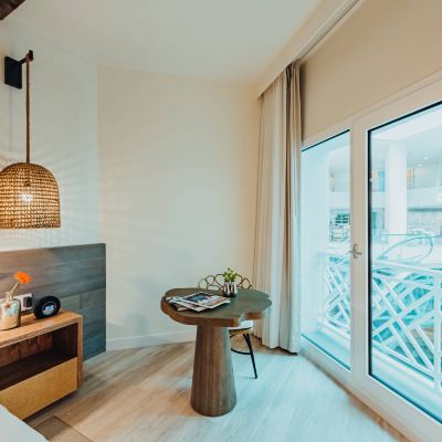 Resort King Room Renaissance Wind Creek Aruba Resort Promo Code