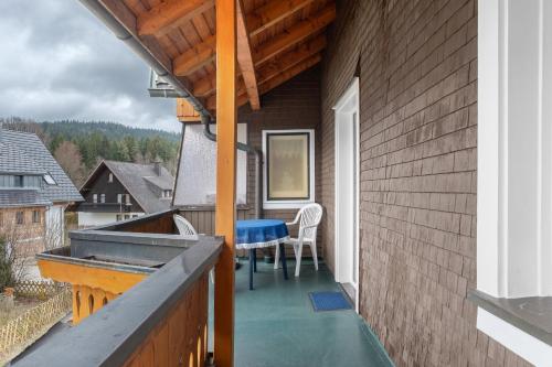 高级一卧室带阳台公寓