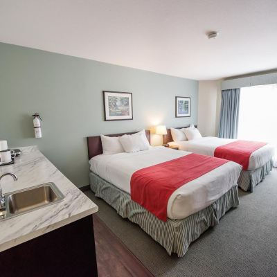 Two Queen Beds: Kitchenette Harrison Lake Hotel Promo Code