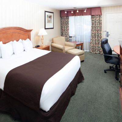 Standard Queen Room Red Lion Inn & Suites Missoula Promo Code