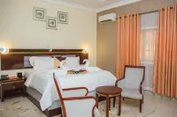 Lion Luxury Suites Отели в г. 