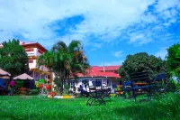 Calabash Hotel Hotele w: 