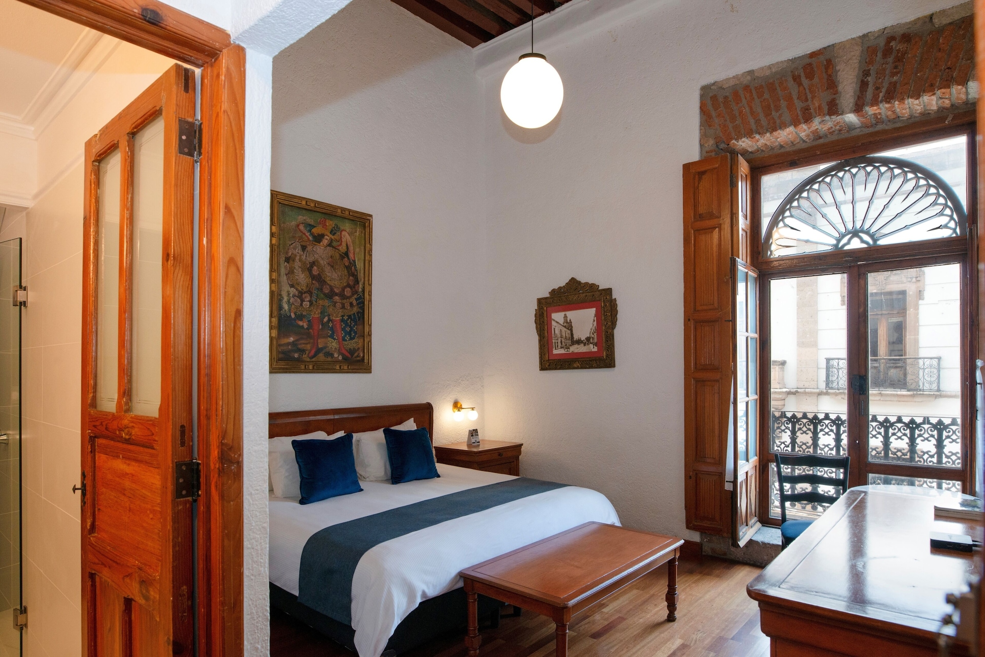 城景高级特大床房