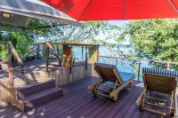 Isla Chiquita Glamping Hotel Hotels in 