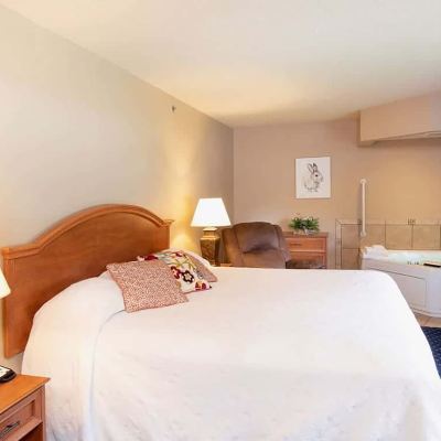 King Bed With A Jacuzzi Tub Hotel Glenwood Springs Promo Code