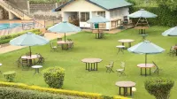 Kilimo Grand Resort Hôtels à : 