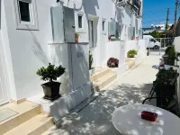 Larnaca - Studio - Sleeps 4 - Garden - Parking Hotels in 