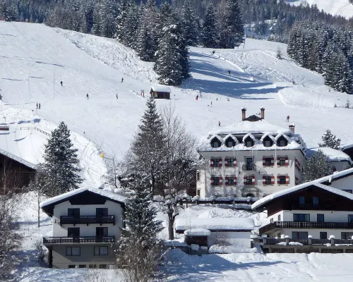 Ansitz Felsenheim Hotels in Lermoos
