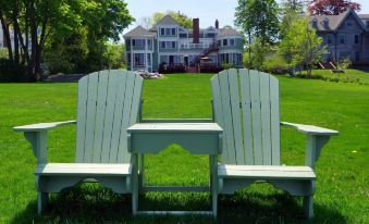 Saltair Inn Waterfront B&B - Housity