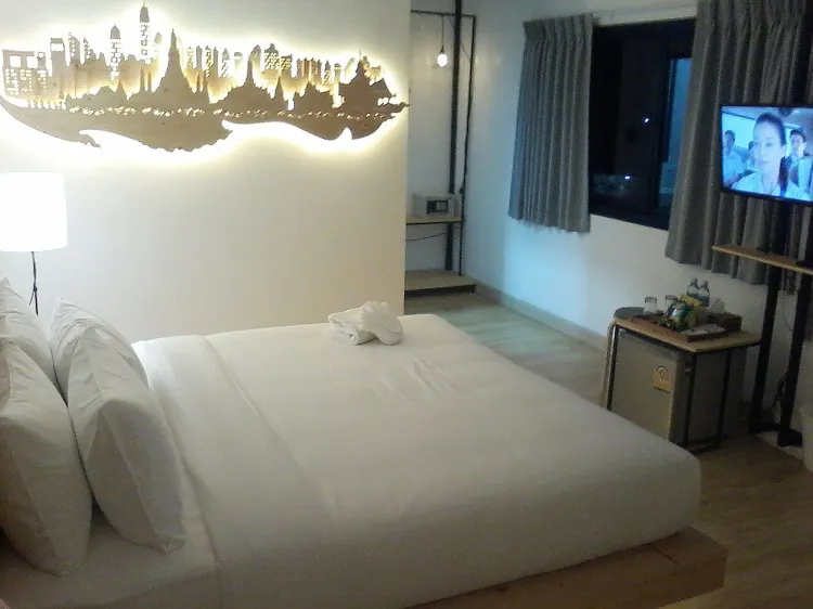 ห้องซูพีเรียร์ เตียงใหญ่ 1 เตียง