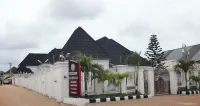 Kawruky Hotel & Suites Hotele w: 