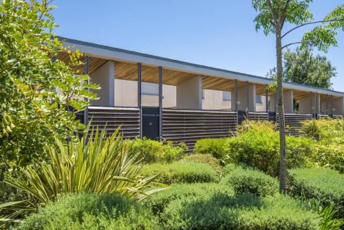 带露台一室公寓