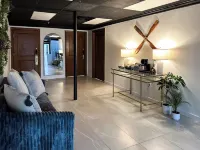 DTW Suites