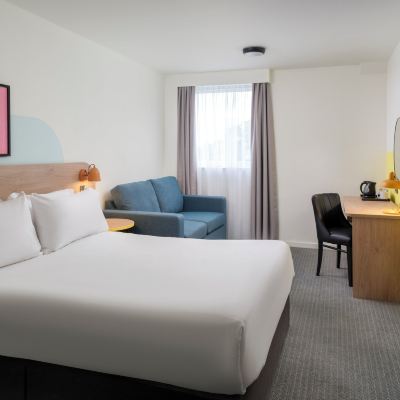 Premium King Room Redwings Lodge Wolverhampton Central Promo Code