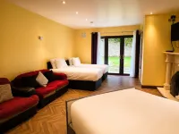 Moorepark West House Hotels in 