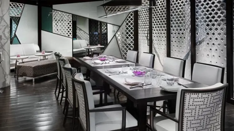 ザ スカイロフツ アット MGM グランド 食事・レストラン