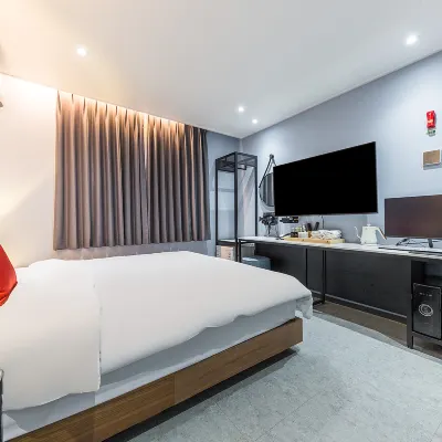 Daejeon Yuseong Hotel Demeure โรงแรมใกล้จี족-ดง