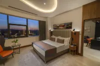 كراون بلازا كابادوشيا - نيفسيهير باي آيتش جي