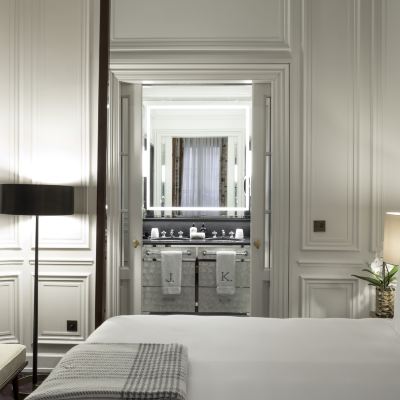 J.K. Prestige J.K. Place Paris Promo Code