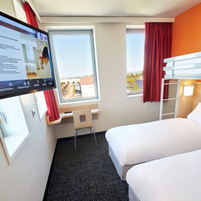 Standard Room, 3 Twin Beds