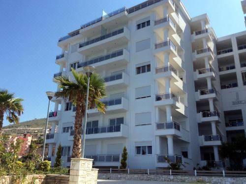 White Residence Luxury ApartmentsPremier One Bedroom Apartment With Terrace And Sea View