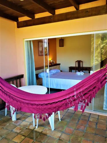 带阳台并享有部分海景的双人间