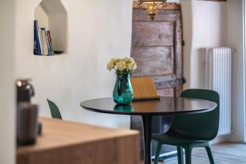 高级一卧室带阳台公寓