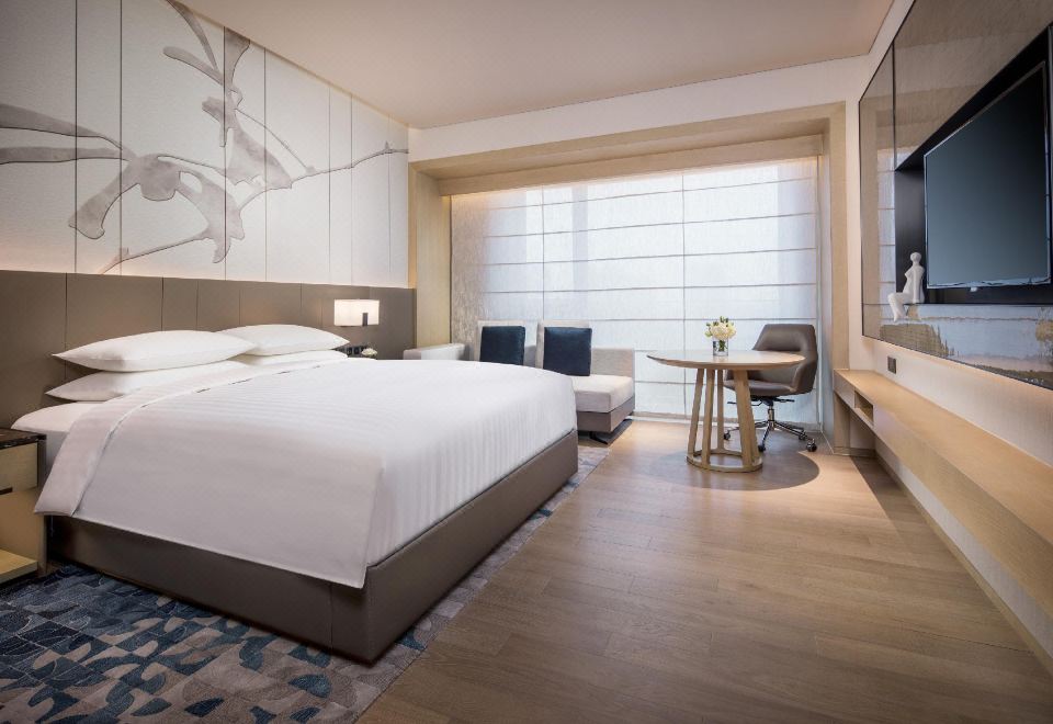 Courtyard by Marriott Shanghai HongqiaoDeluxe King Room