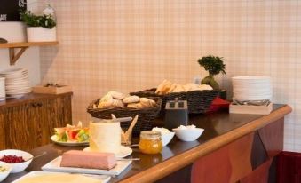 Hovde Hotell - Housity