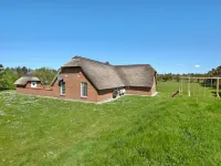 "Jorkin" - 1.8km from the Sea