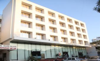 Hotel Silver Palace - Housity
