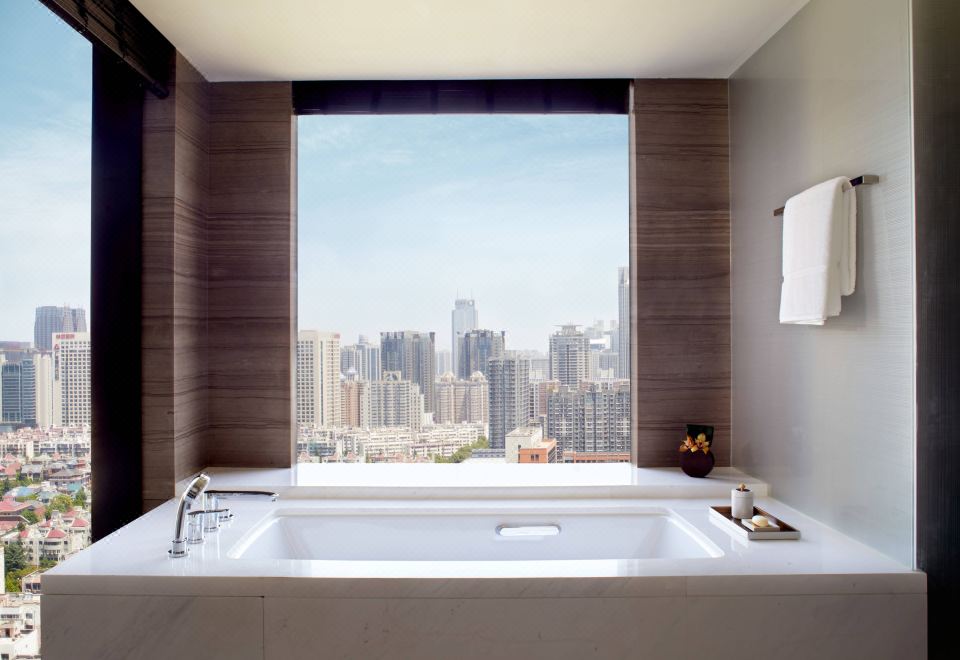 尊贵套房I270度全景落地窗