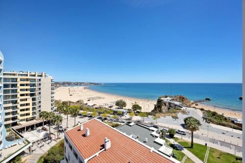 高级一卧室带阳台公寓