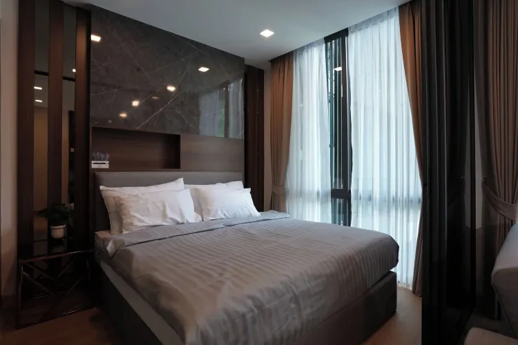 Luxury Condo, 1 King Bed, Balcony, Pool View