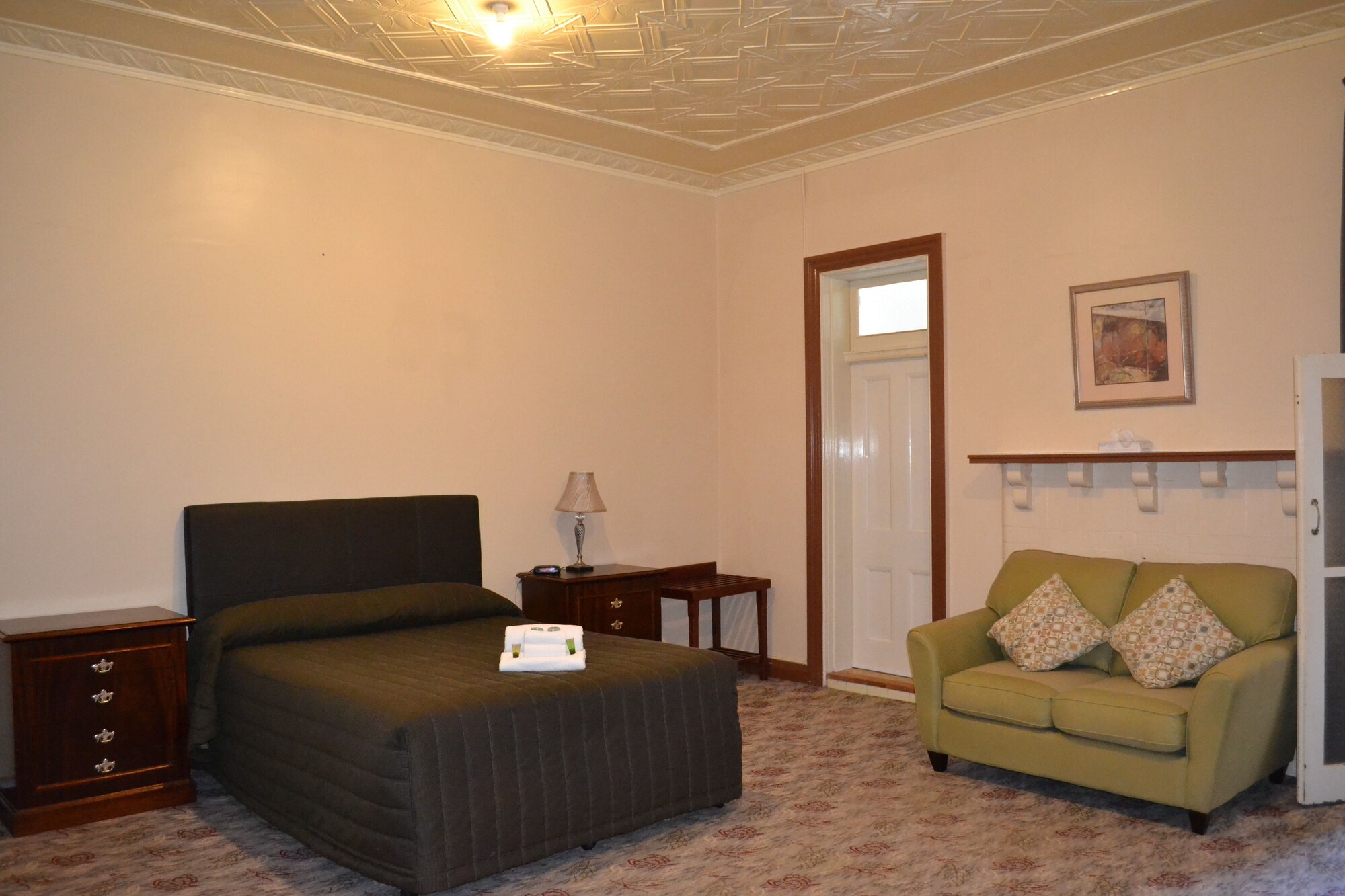 标准房，禁烟（大床套房）